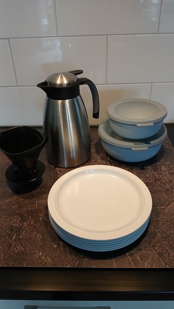 Camping Set: Borden, Bakjes & Filterhouder, Ophalen of Verzenden, Gebruikt