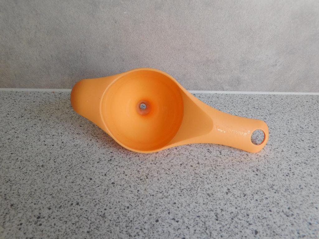 Tupperware Keukenhulpje Trechter Oranje, Ophalen of Verzenden, Zo goed als nieuw, Oranje, Overige typen