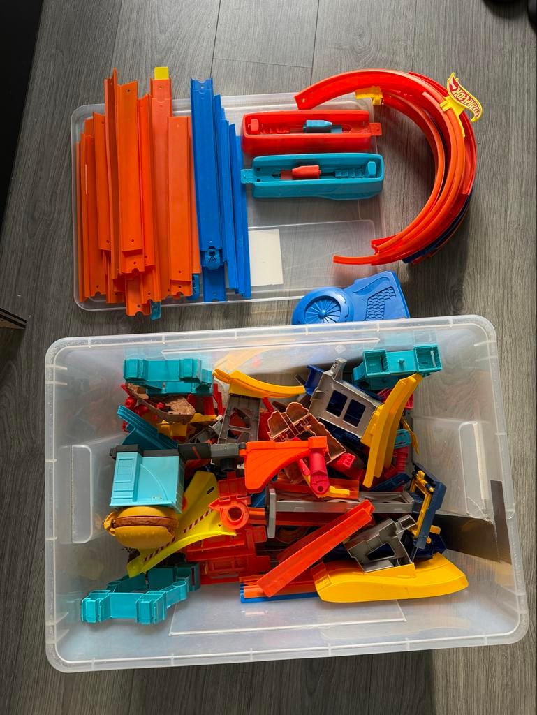 Hotwheels baanonderdelen inclusief doos, Ophalen, Gebruikt, Onderdelen, Hot Wheels