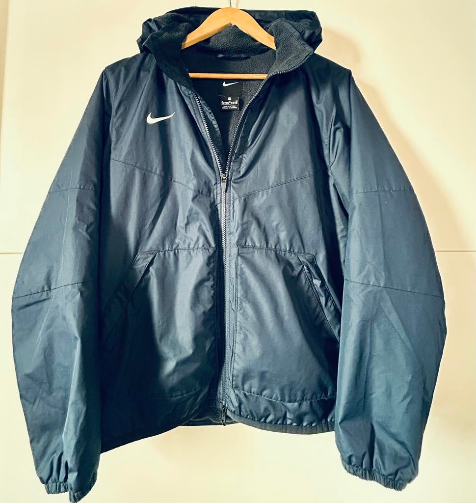 Nike winterjas donkerblauw – XL (158-170 cm) – nette staat, Verzenden, Zo goed als nieuw, Jongen, Jas