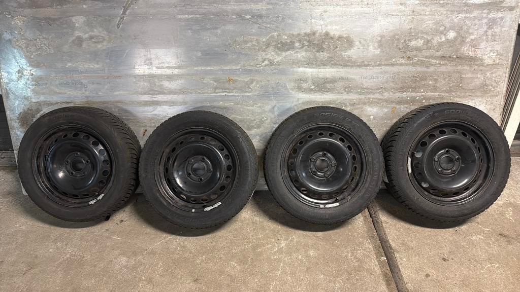 Renault Megane winterset winterbanden 205/55r16, Ophalen, Gebruikt, 16 inch, Banden en Velgen
