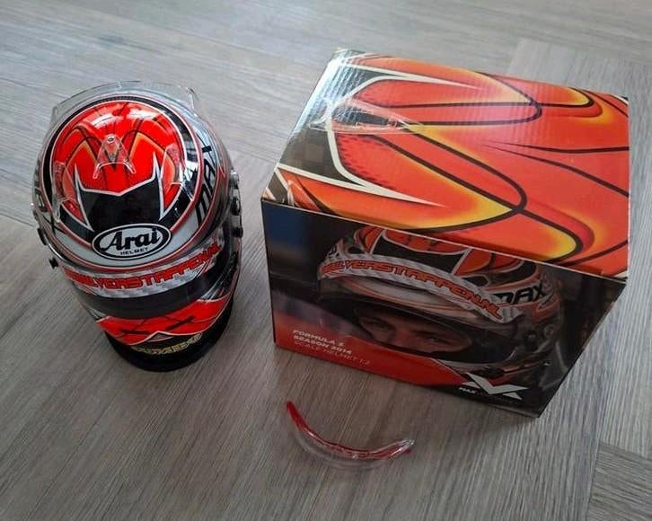 Max Verstappen Arai schaalmodel 1:2 Season 2014 Formula 3., Ophalen of Verzenden, Zo goed als nieuw, Formule 1