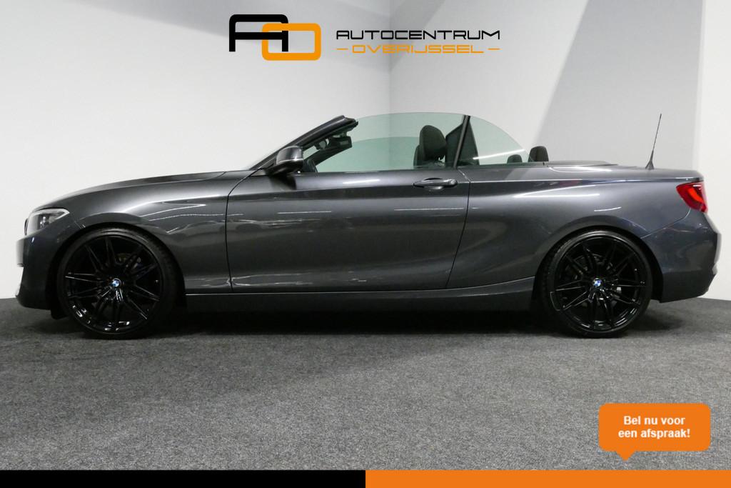BMW 2-serie Cabrio 218i Essential / Stoelverwarming / Windsc, Gebruikt, Euro 6, Cabriolet, 4 stoelen