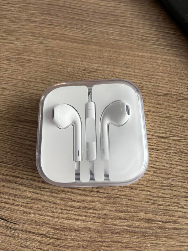 Te koop apple oordopjes nieuw in doosje, Ophalen of Verzenden, Zo goed als nieuw