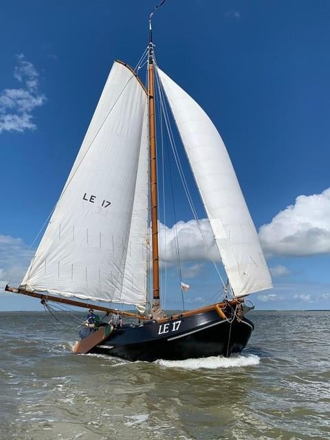 Schitterende Stofberg Lemsteraak/Vissermanaak LE17, Ophalen, Staal, Diesel, Zo goed als nieuw