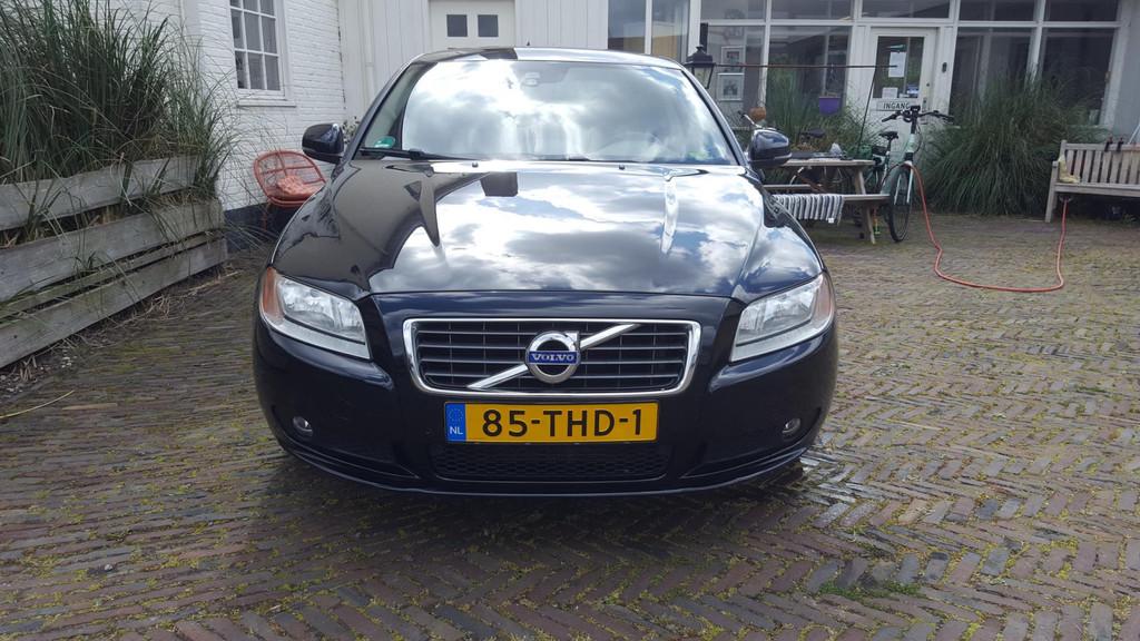 Volvo S80 1.6 T4 Kinetic Automaat Excellent mooi en top onde, Gebruikt, 4 cilinders, Met garantie (alle), Leder en Stof