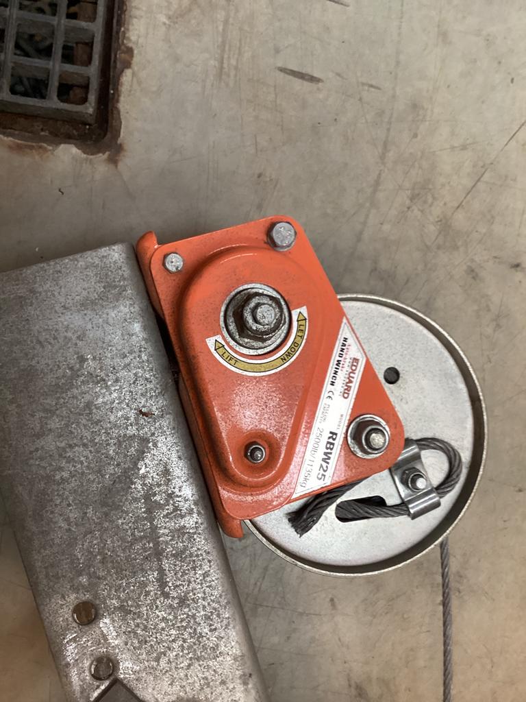 Nieuwe lier met liersteun kompleet, Auto diversen, Aanhangwagen-onderdelen, Ophalen of Verzenden, Nieuw