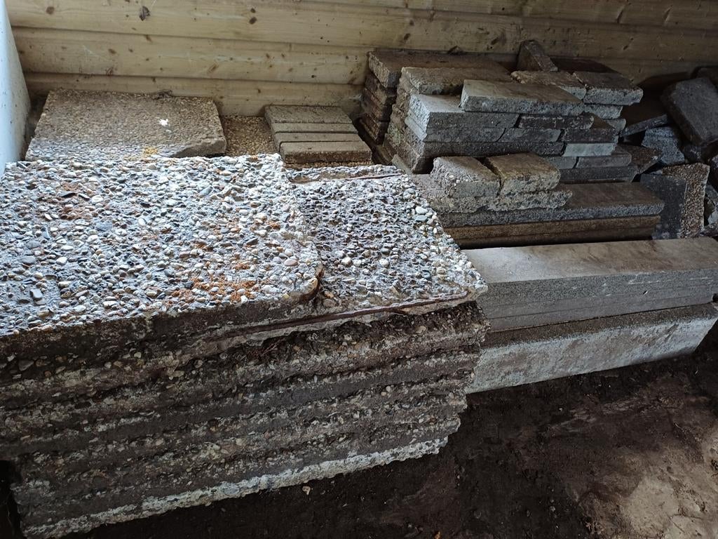 Grindtegels, kantjes, bakstenen, gratis, Tuin en Terras, Terrasdelen en Vlonders, Gebruikt, Hout, Ophalen