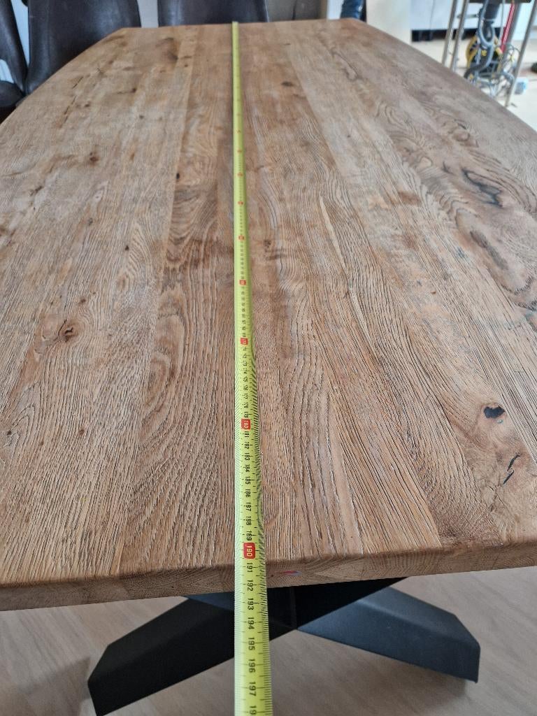 Eikenhouten tafel met metalen kruispoot, Ophalen, Gebruikt, Eikenhout, 50 tot 100 cm