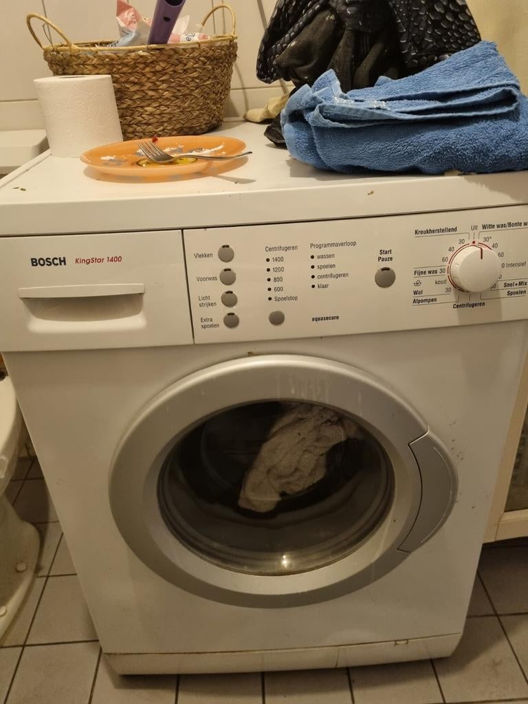 Wasmachine Bosch werkt top, Witgoed en Apparatuur, Wasmachines, 6 tot 8 kg, Ophalen, 1200 tot 1600 toeren, 85 tot 90 cm