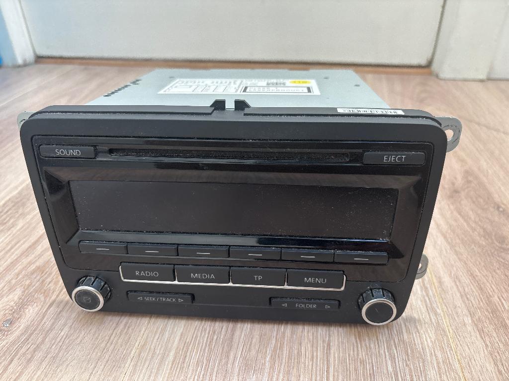 Autoradio VW Touran/Golf etc (voor model vanaf 2010), Ophalen, Zo goed als nieuw