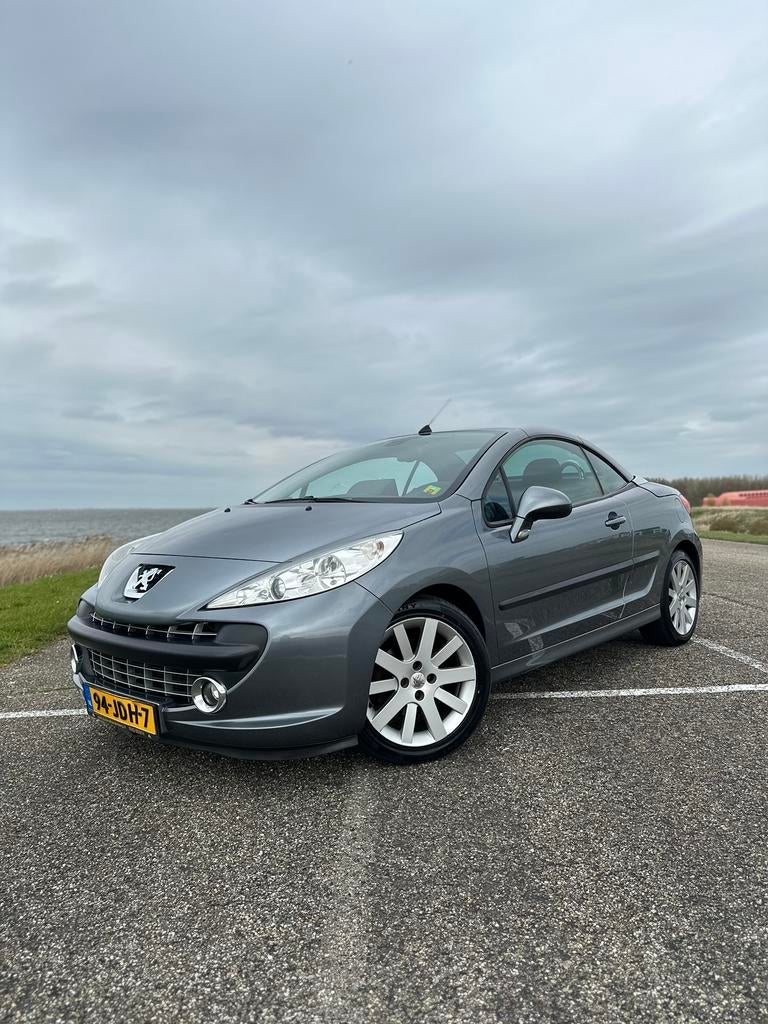 Peugeot 207CC 1.6 VTI AUTOMAAT 2007 Grijs, Auto's, 4 cilinders, Cabriolet, 4 stoelen, 600 kg