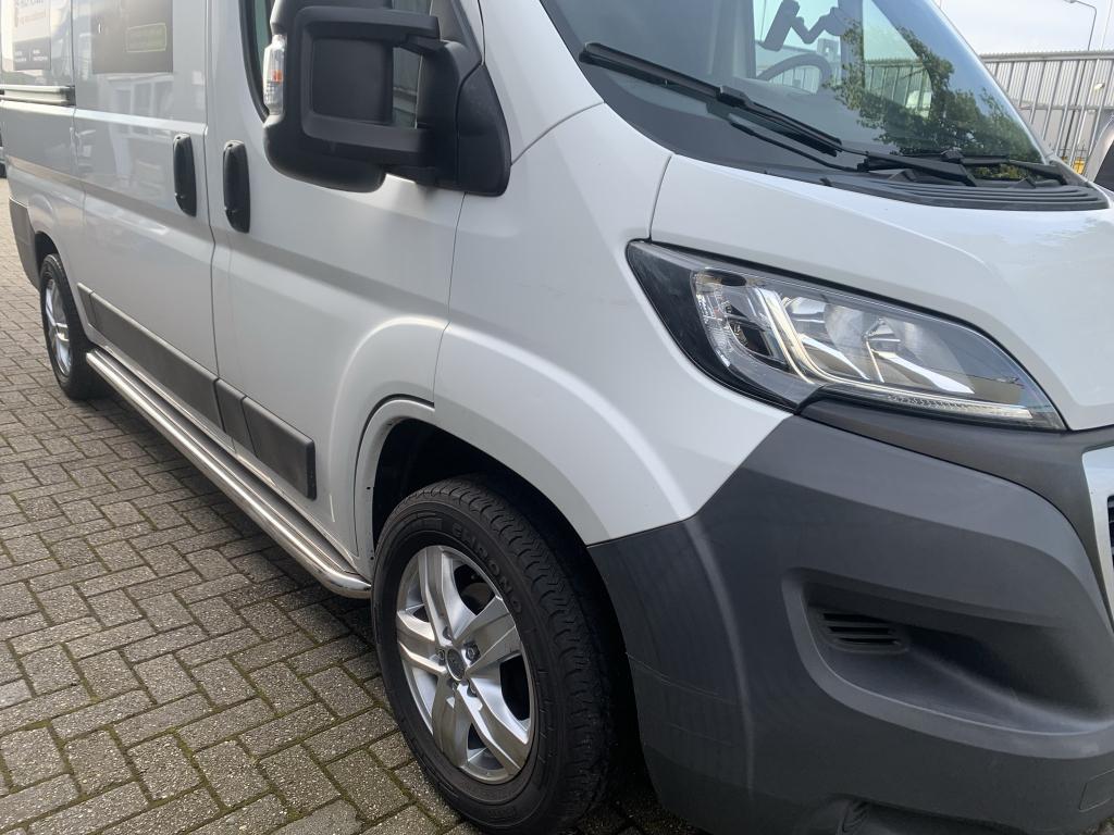 Fiat Ducato 250 vanaf 2014 Sidebars met platen, Niet ingevuld, Niet ingevuld, Niet ingevuld