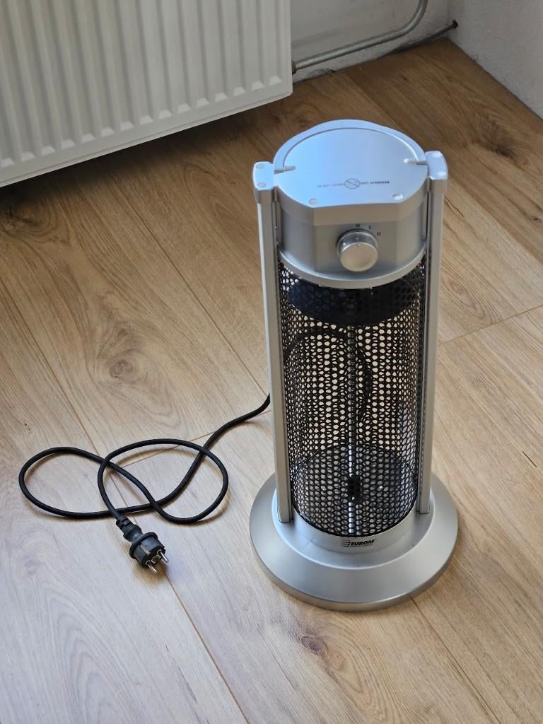 Terrasverwarmer 55cm hoog, 900W, Tuin en Terras, Terrasverwarmers, Ophalen of Verzenden, Zo goed als nieuw, Elektrisch, Vloer