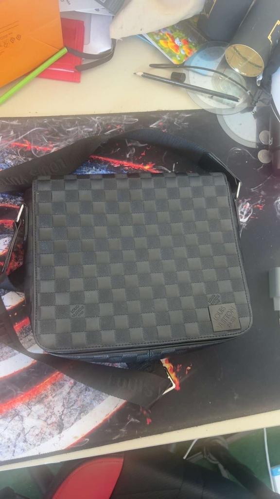 Zwarte schoudertas met geblokt patroon, Ophalen of Verzenden, Zo goed als nieuw, Zwart, Overige merken