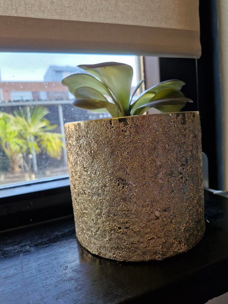 Mooie bloempotten 2 stuks, Rond, Ophalen of Verzenden, Aardewerk, Minder dan 40 cm