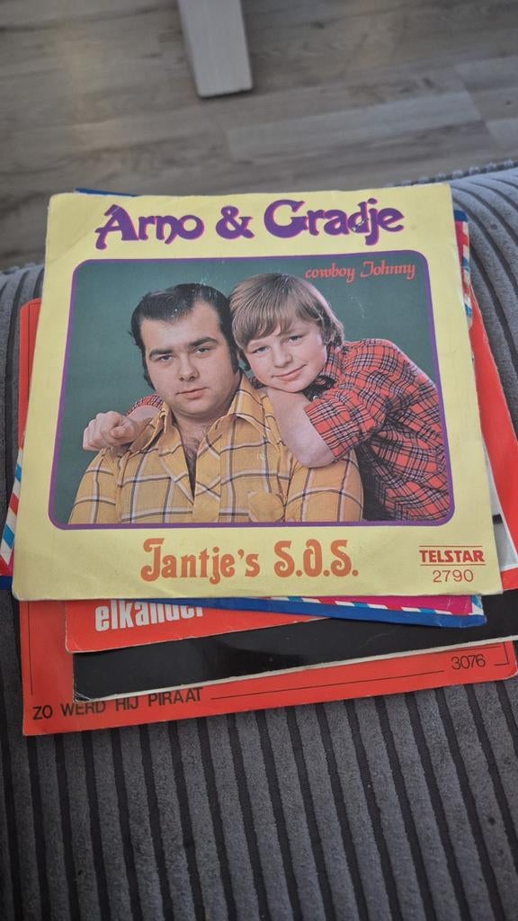 Singel Arno en gradje jantje sos, Ophalen of Verzenden, Zo goed als nieuw, Overige formaten, Levenslied of Smartlap