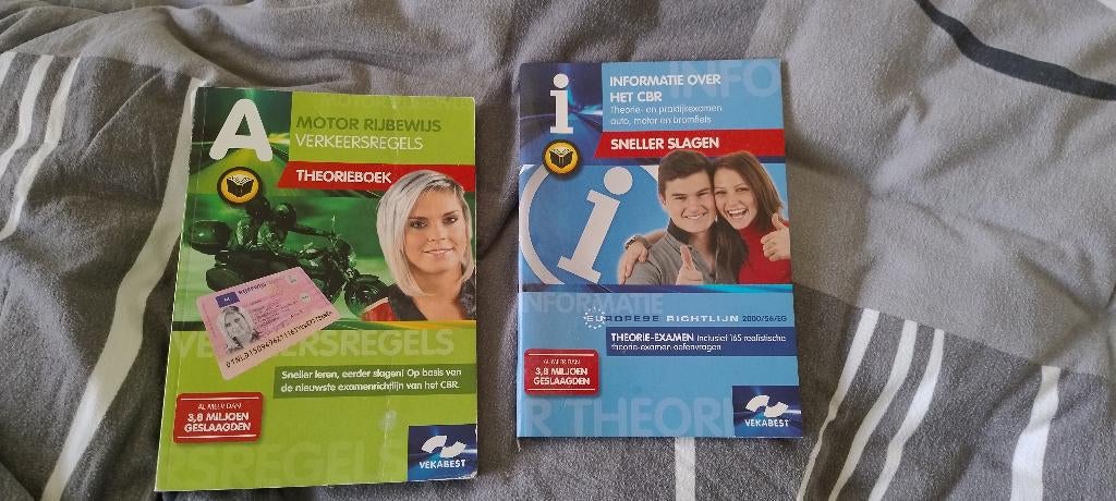 motor theorie boek, Onbekend, Niet van toepassing, Ophalen of Verzenden, Zo goed als nieuw