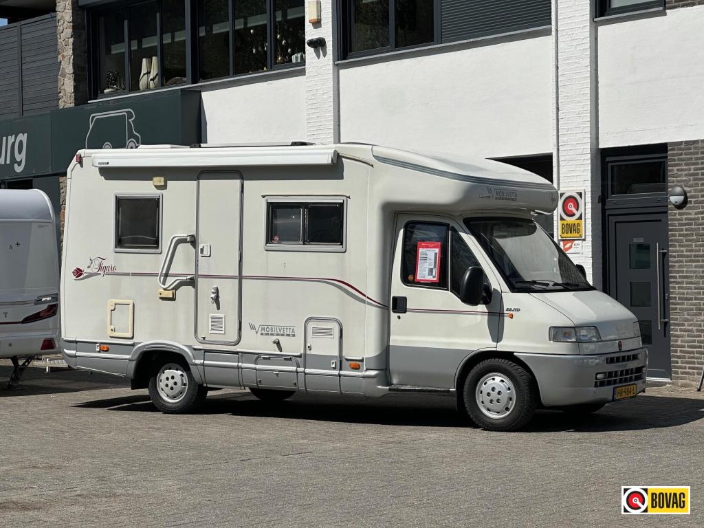 Mobilvetta Figaro 595 , Leuke Camper, Chemisch toilet, Standaard zit, Ringverwarming, Buitenlamp