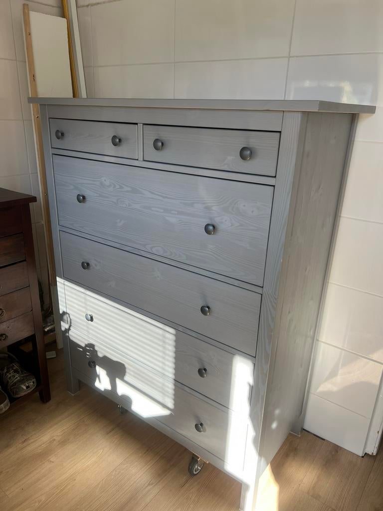 Hemnes ladekast grijs, Ophalen, 5 laden of meer, 50 tot 100 cm, Zo goed als nieuw