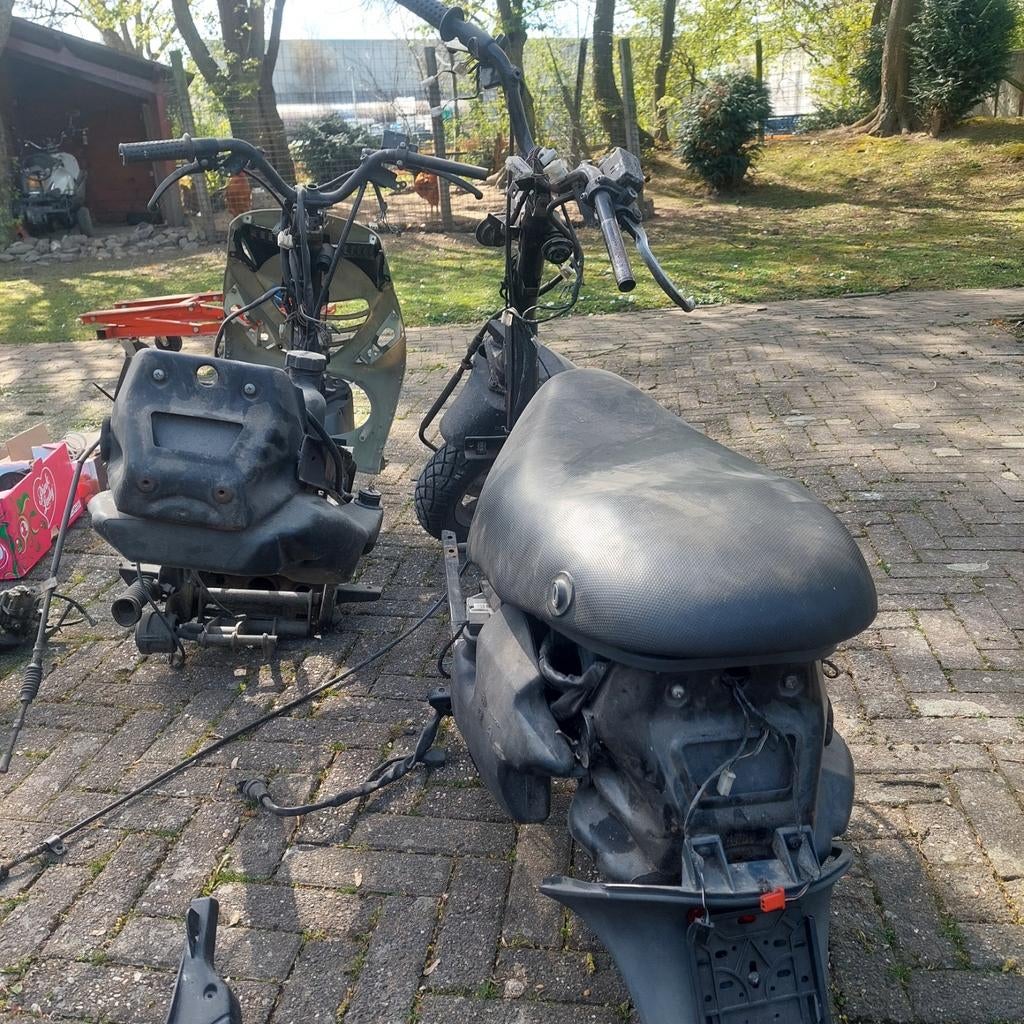 Piaggio Zip onderdelen en frames, Fietsen en Brommers, Ophalen of Verzenden, Gebruikt, Overige typen, Piaggio