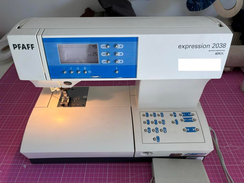 Pfaff naaimachine type expression 2038 met IDT, Ophalen, Gebruikt, Naaimachine, Pfaff