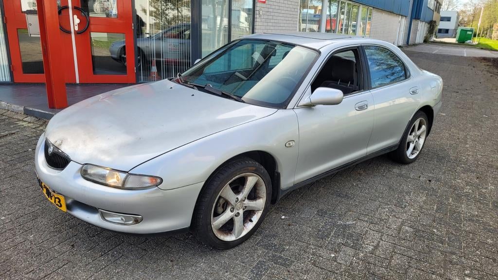 Mazda Xedos 6 2.0 V6 1999 Grijs goed bod doen en ophalen!, Voorwielaandrijving, 1995 cc, Zwart, 1165 kg