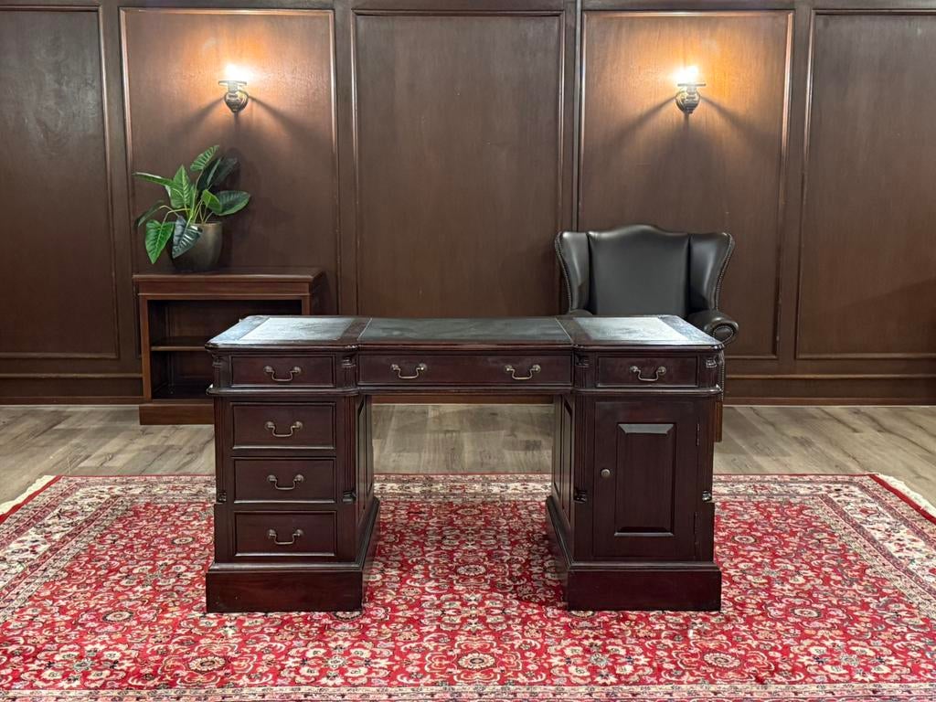 Klassiek Engels bureau #649, Overige typen, Hout, Bruin, Ophalen of Verzenden