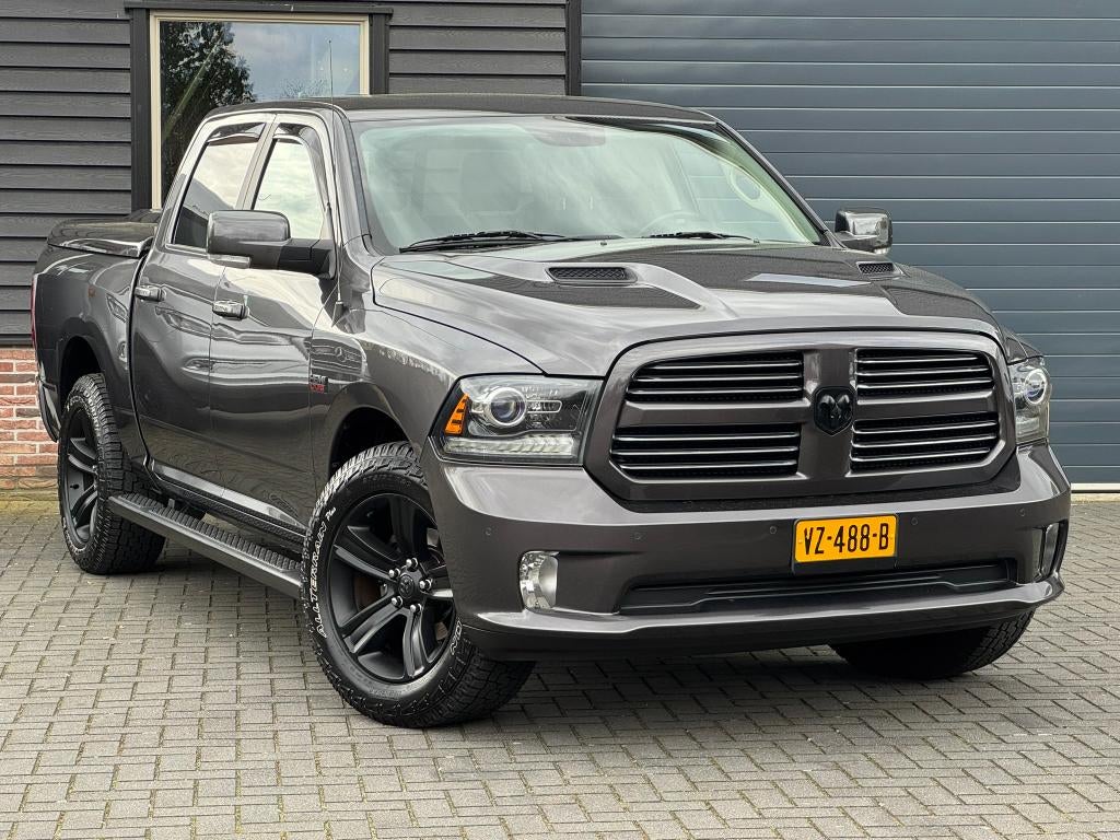 Dodge RAM 1500 5.7 V8 400pk, Leder, Stoel verw. / ventilatie, Automaat, 5654 cc, Lichtsensor, Bedrijf