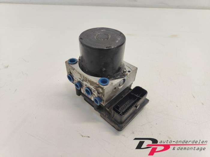 ABS Pomp van een Volkswagen Fox