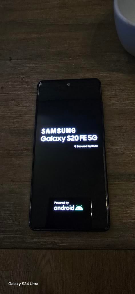 Samsung Galaxy S20 FE - Goede staat met klein camera barstje, Ophalen
