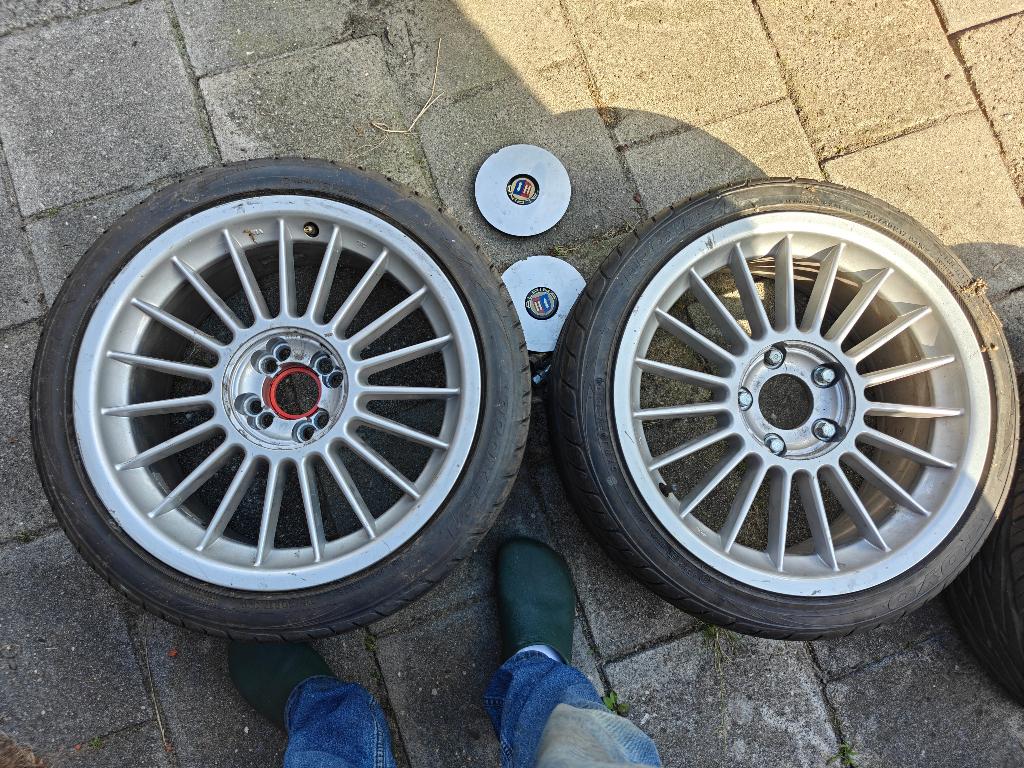 17" Alpina rep velgen - gloednieuwe banden - !2 STEEKMATEN!, Ophalen, Gebruikt, Velg(en), 17 inch