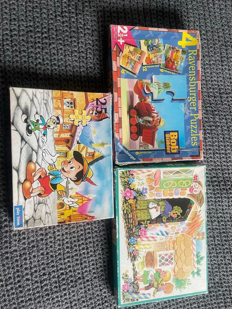 3 leuke kinderpuzzels: Ravensburger, Pinokkio, Heksenhuis, Ophalen, 2 tot 4 jaar, Gebruikt, 10 tot 50 stukjes