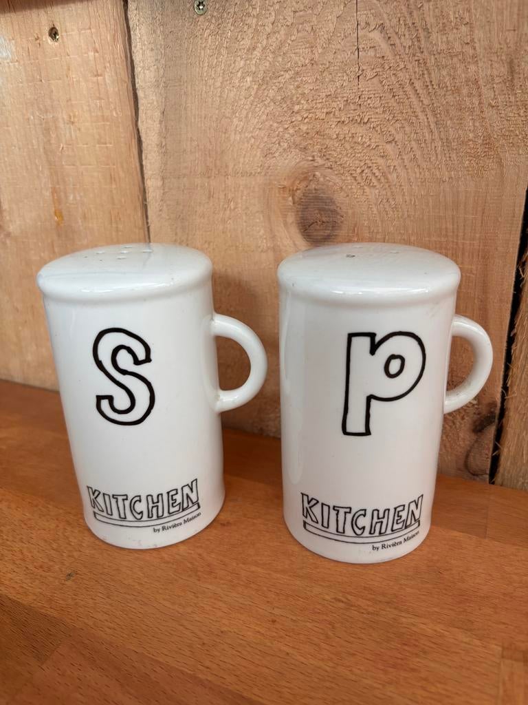 Riviera Maison Zout- en Pepervaatjes Set - Kitchen, Overige typen, Ophalen of Verzenden, Zo goed als nieuw, Steen/keramiek