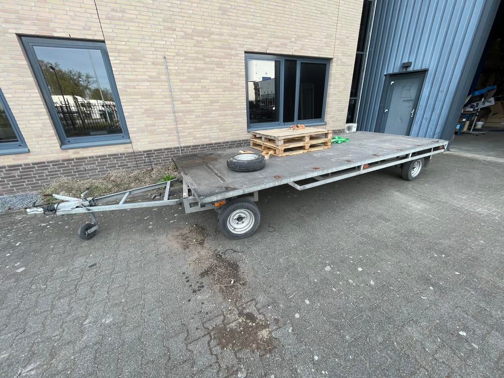 Schamel aanhanger schamelwagen, Ophalen