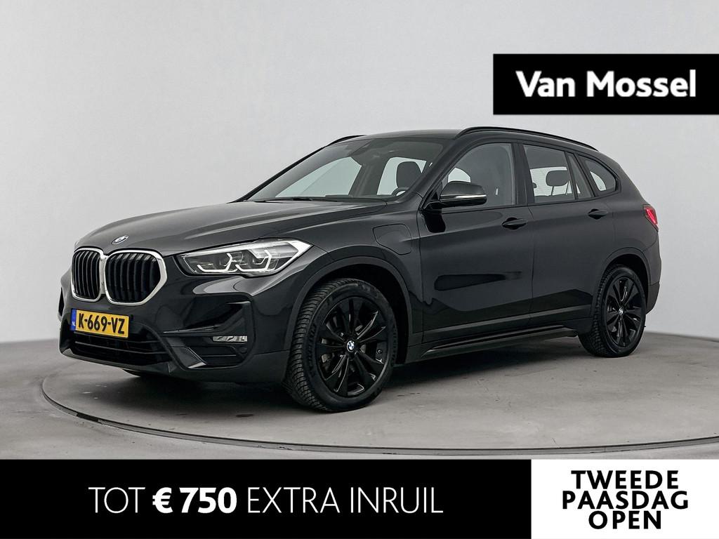 BMW X1 xDrive25e High Executive 220PK | Automaat | Head-Up D, Lichtsensor, Gebruikt, Zwart, Bedrijf
