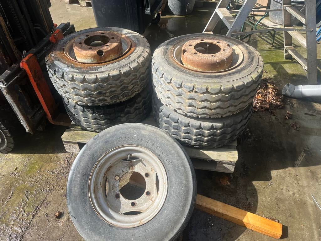 5 velgen met banden. 10.0/75-15.3, Ophalen of Verzenden