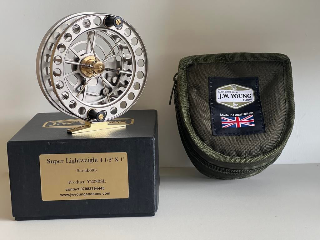 JW Young Centrepin Super Lightweight, Ophalen of Verzenden, Zo goed als nieuw, Overige typen