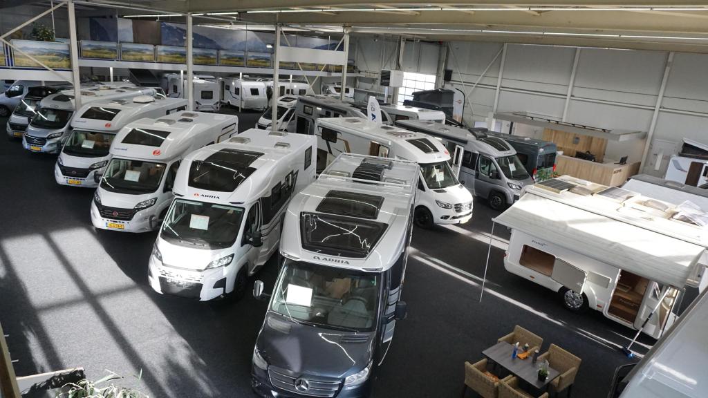 Adria Coral Supreme 670 DL Verwacht 04-2026, Automaat, Fiat, Bedrijf, Diesel