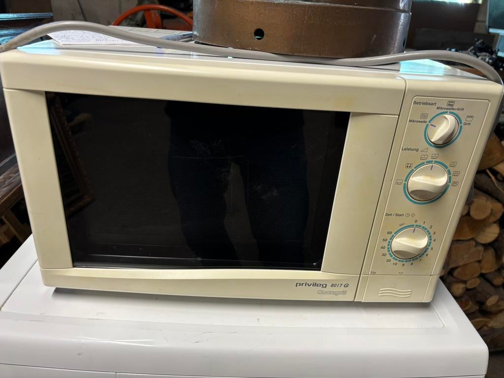combi magnetron Privileg 8017G, Witgoed en Apparatuur, Magnetrons, Ophalen of Verzenden, Zo goed als nieuw
