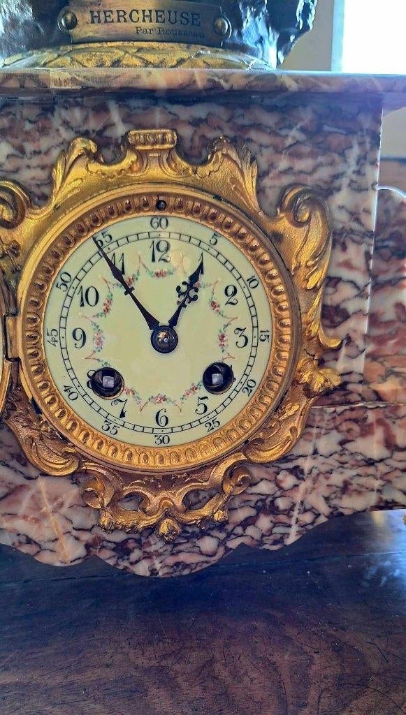 Mooi antiek klokkenstel, pendule set met signatuur., Ophalen