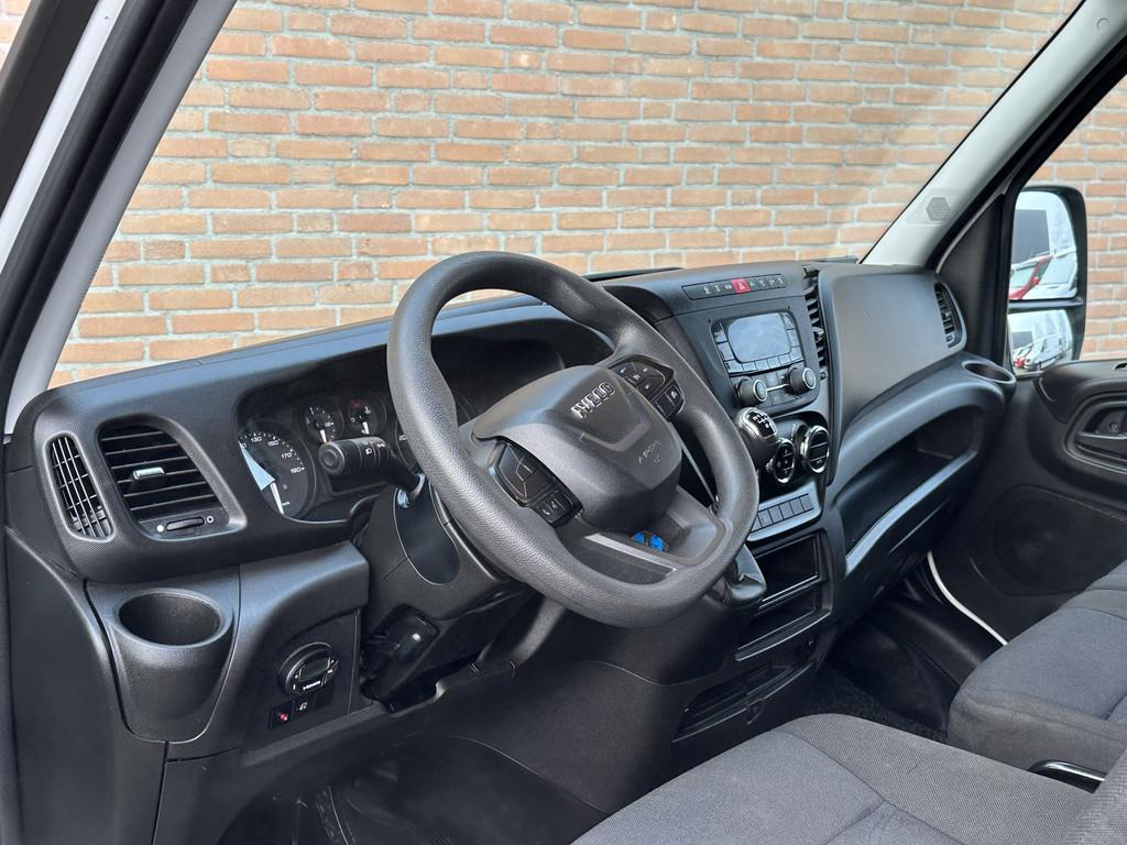 Iveco Daily 35S14 140PK Bakwagen 20m³ / Laadklep / Trekhaak, Gebruikt, Wit, Bedrijf, Onderhoudsboekje
