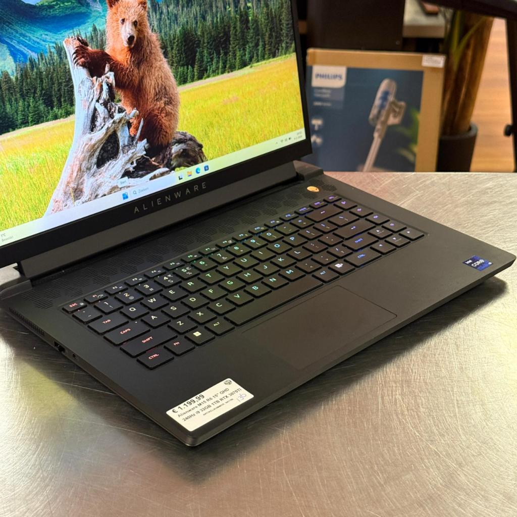 Alienware M15 R7 15" QHD 240Hz i9 32GB 1TB RTX 3070TI, Dell, Zo goed als nieuw, Support@Dell.com, One Dell Way
Round Rock, TX 78682
United States