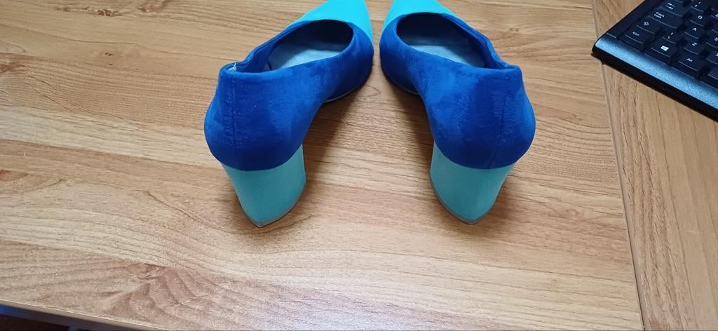 Damesschoenen, Ophalen of Verzenden, Zo goed als nieuw, Meisje, Schoentjes