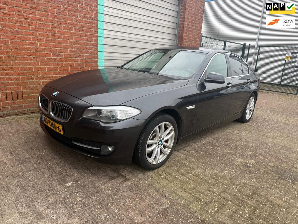 BMW 5-serie 528i High Executive automaat NAV.+ Clima Bj:2012, Automaat, Euro 5, Gebruikt, 2000 kg