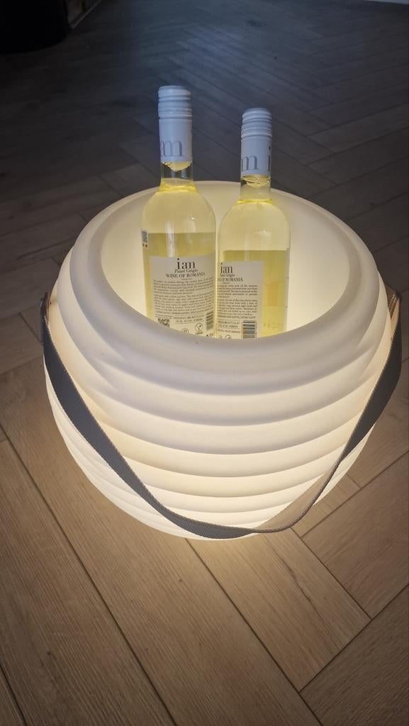 Coollux wijnkoeler speaker en lamp, Tuin en Terras, Ophalen of Verzenden, Zo goed als nieuw