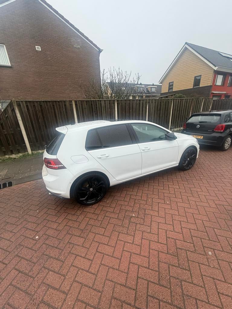 Volkswagen Golf 1.4 TSI 125pk 7-DSG 5D 2015 Wit PANO Carplay, Auto's, Volkswagen, Automaat, Zwart, 4 cilinders, Leder en Stof