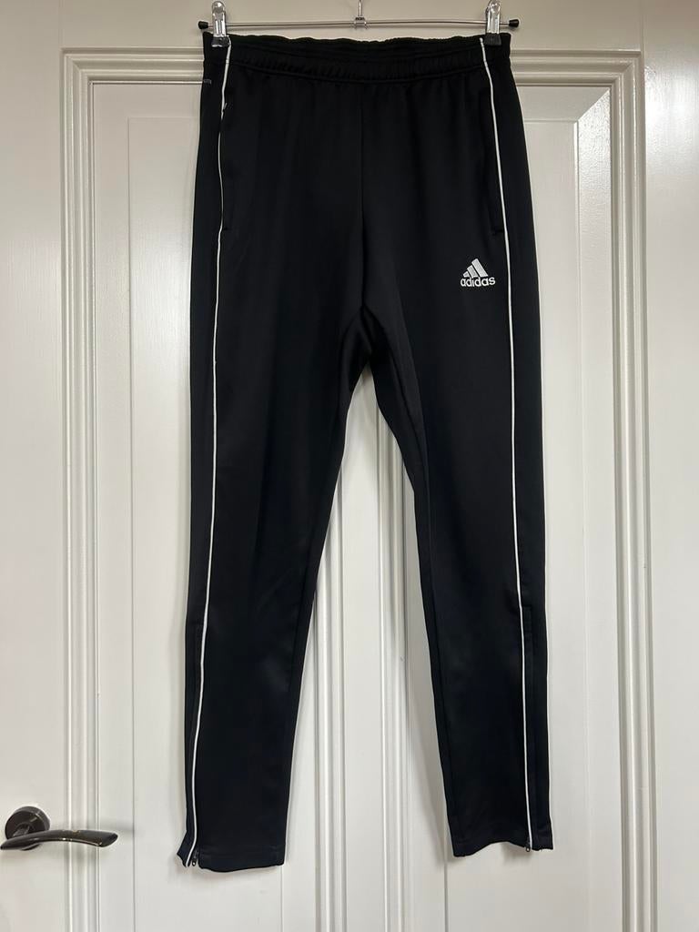 Adidas zwarte sportbroek maat M, Kleding | Dames, Sportkleding, Maat 38/40 (M), Zwart, Ophalen of Verzenden, Fitness of Aerobics