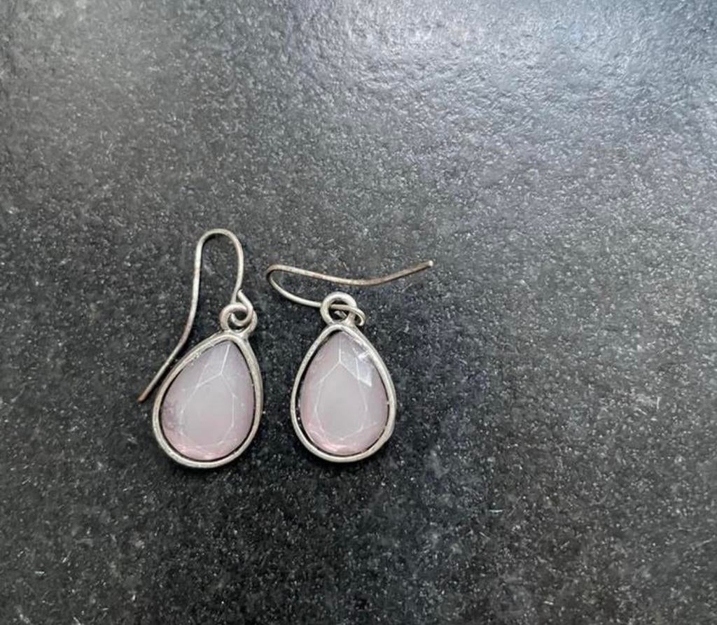 oorbellen met roze edelsteen, Ophalen of Verzenden, Roze, Met edelsteen, Zilver