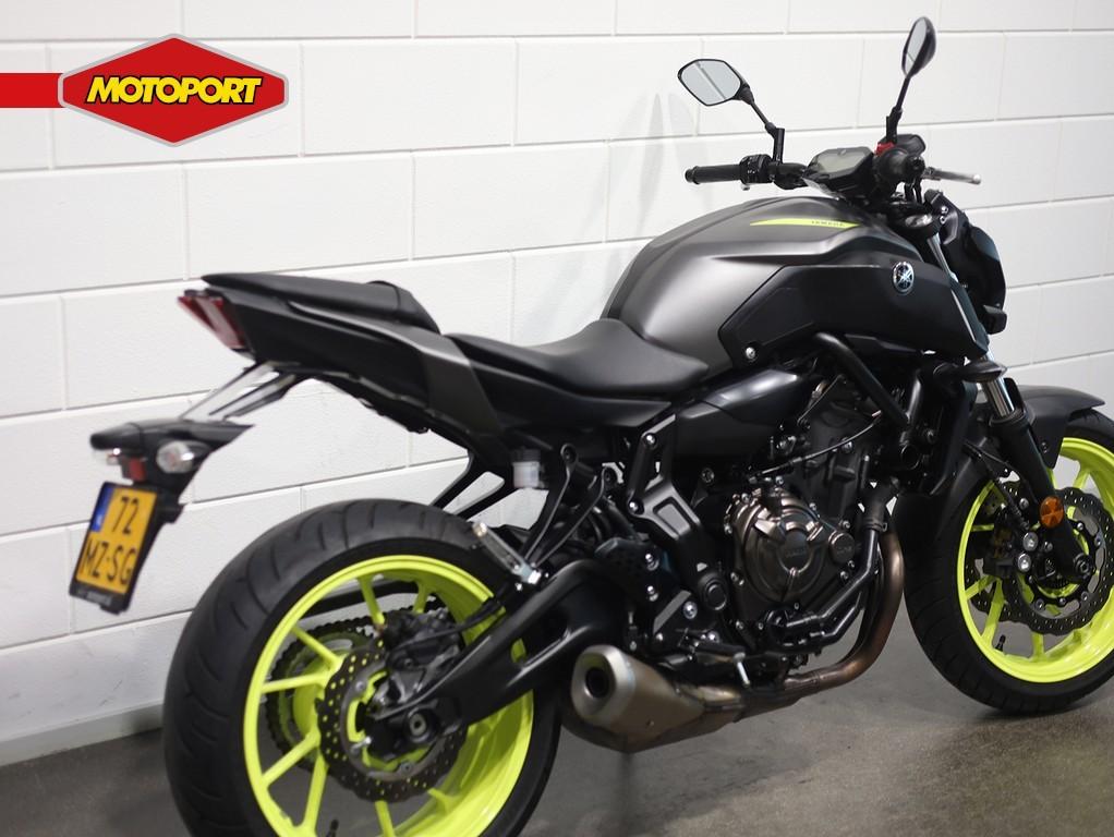 Yamaha MT 07 (bj 2018) - foto 3